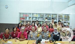 Kapolres Gresik AKBP Ramadhan Nasution kunjungi Klenteng Kim Hin Kiong