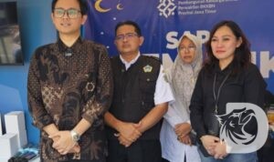 Kemendukbangga/BKKBN Jatim, memberikan layanan KB di Posko Sapa Pemudik 2026