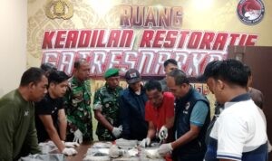 Babinsa Giligenting sigap amankan Kokain 27 Kg di Pantai Kahuripan