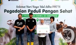 Pegadaian Kanwil XII Surabaya, menyalurkan ribuan paket daging kurban kepada masyarakat