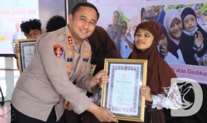 Kapolres Gresik AKBP Ramadhan Nasution apresiasi guru dan siswa SLB berprestasi