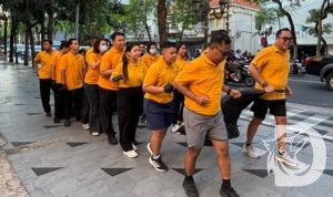 Kampi Hotel Tunjungan Surabaya gelar aksi Plogging Day
