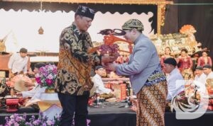 Kapolda Jatim Irjen Pol Nanang Avianto buka pagelaran wayang kulit