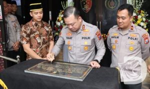 Kapolres Malang AKBP Muhammad Taat Resdi resmikan Ruang Pemeriksaan Digital