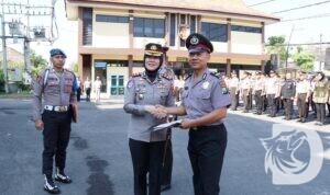 Kapolres Bojonegoro AKBP Yenni Diarty apresiasi 2 anggota Polisi